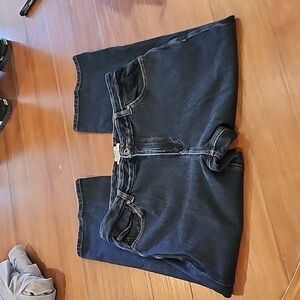 L.L. Bean | Classic Fit Straight Capri Jeans size 10